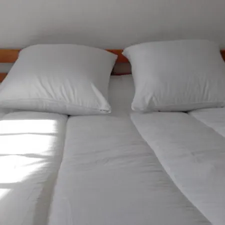 纳图拉酒店 2* Aire-sur-lʼAdour